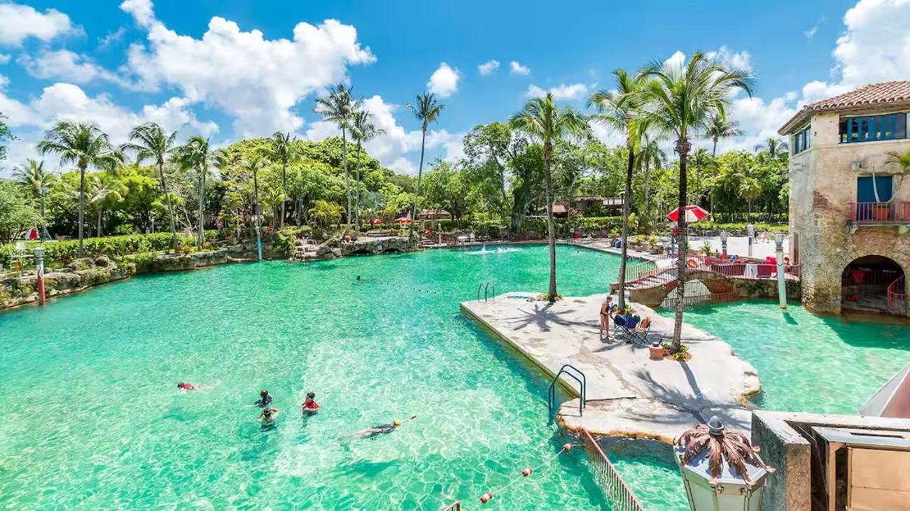 Casa Coral Hotel โครอลเกเบิลส์ ภายนอก รูปภาพ